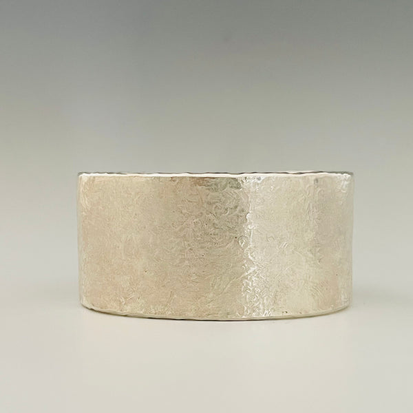 Heavy unisex cuff