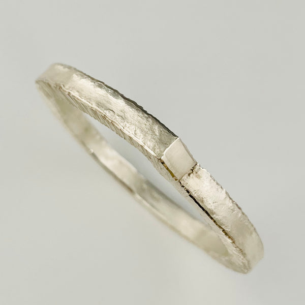 Heavy narrow overlap bangles