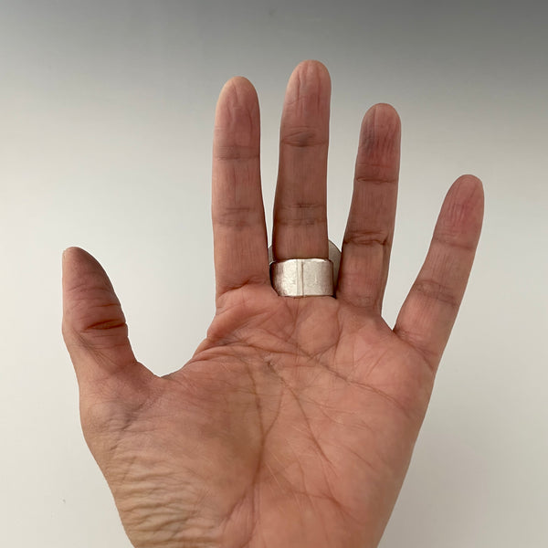 Scolecite 'gemstone' ring