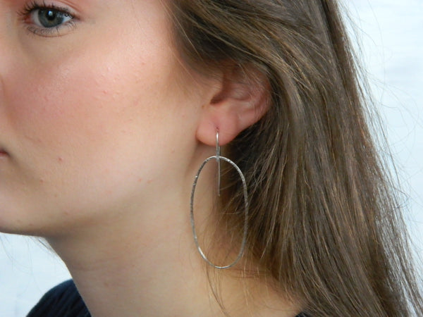 Open oval earrings